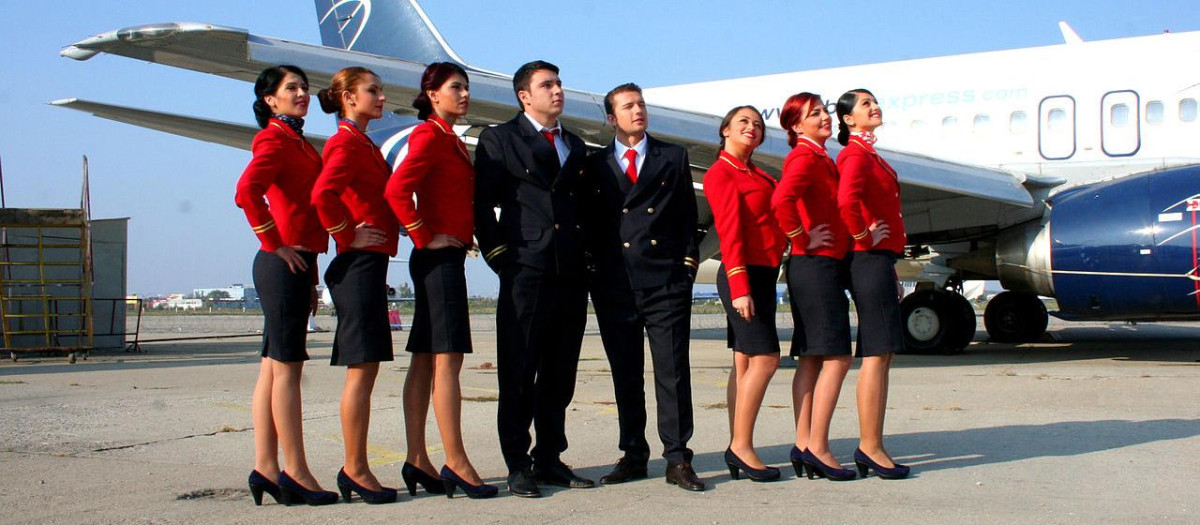 Estudiantes para tripulación de cabina de la aerolínea Level.