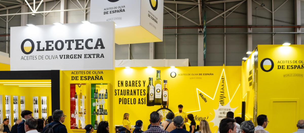 Pabellón de la Interprofesional del Aceite de Oliva en Expoliva