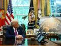 Trump presentando el proyecto de la Cúpula Dorada