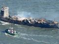 El humo se eleva desde el carguero MV Solong en el Mar del Norte, frente a la costa de Withernsea, al este de Inglaterra, tras colisionar con el petrolero MV Stena Immaculate